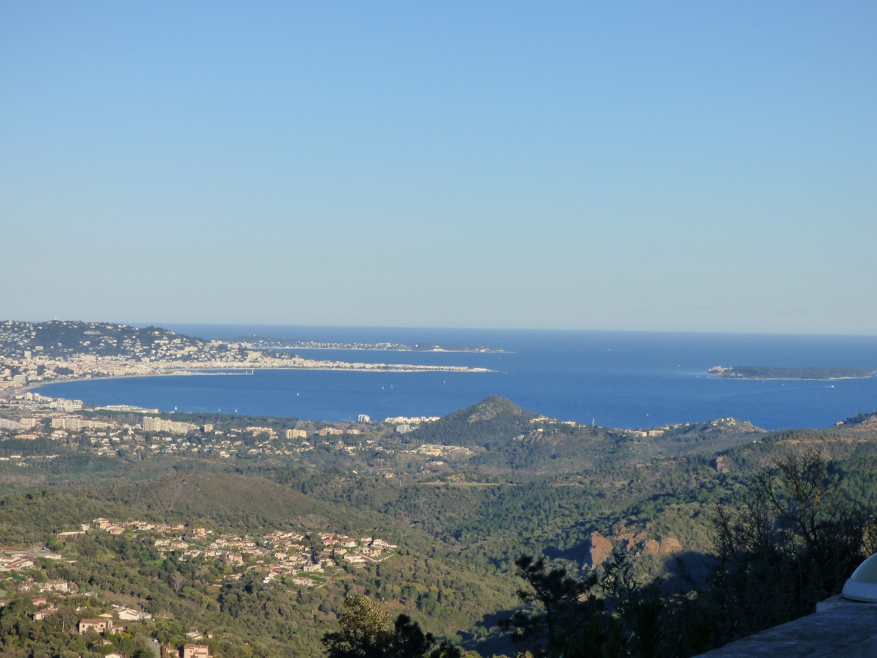 vue mer baie de Cannes - chambres d'hôtes l'Estérel panoramique